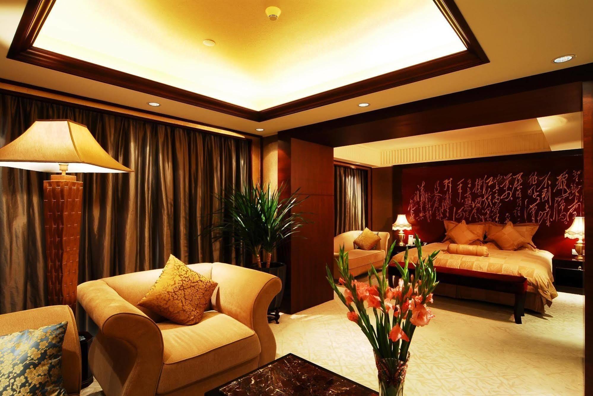 Heyuan Great International Hotel Экстерьер фото