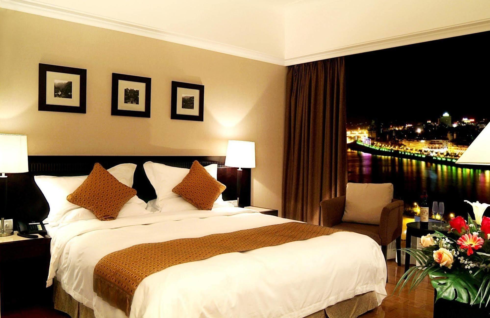 Heyuan Great International Hotel Экстерьер фото